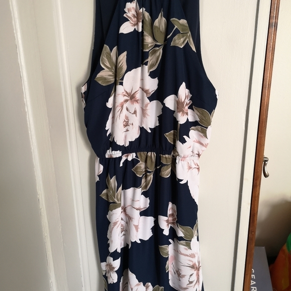 ☀️☀️Floral Dress! - Picture 2 of 4